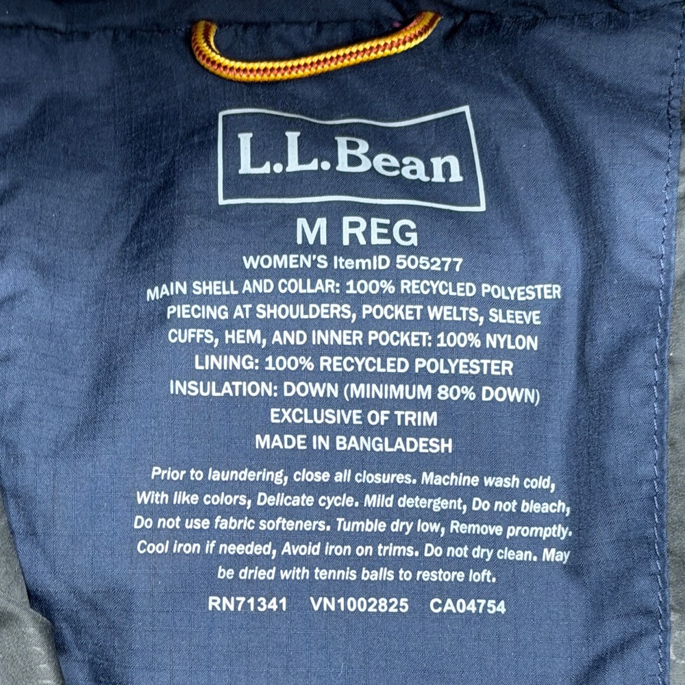 LL Bean Mountain Classic Down Parka Womens Sz M Navy Puffer Coat Outdoor Winter - Picture 6 of 13